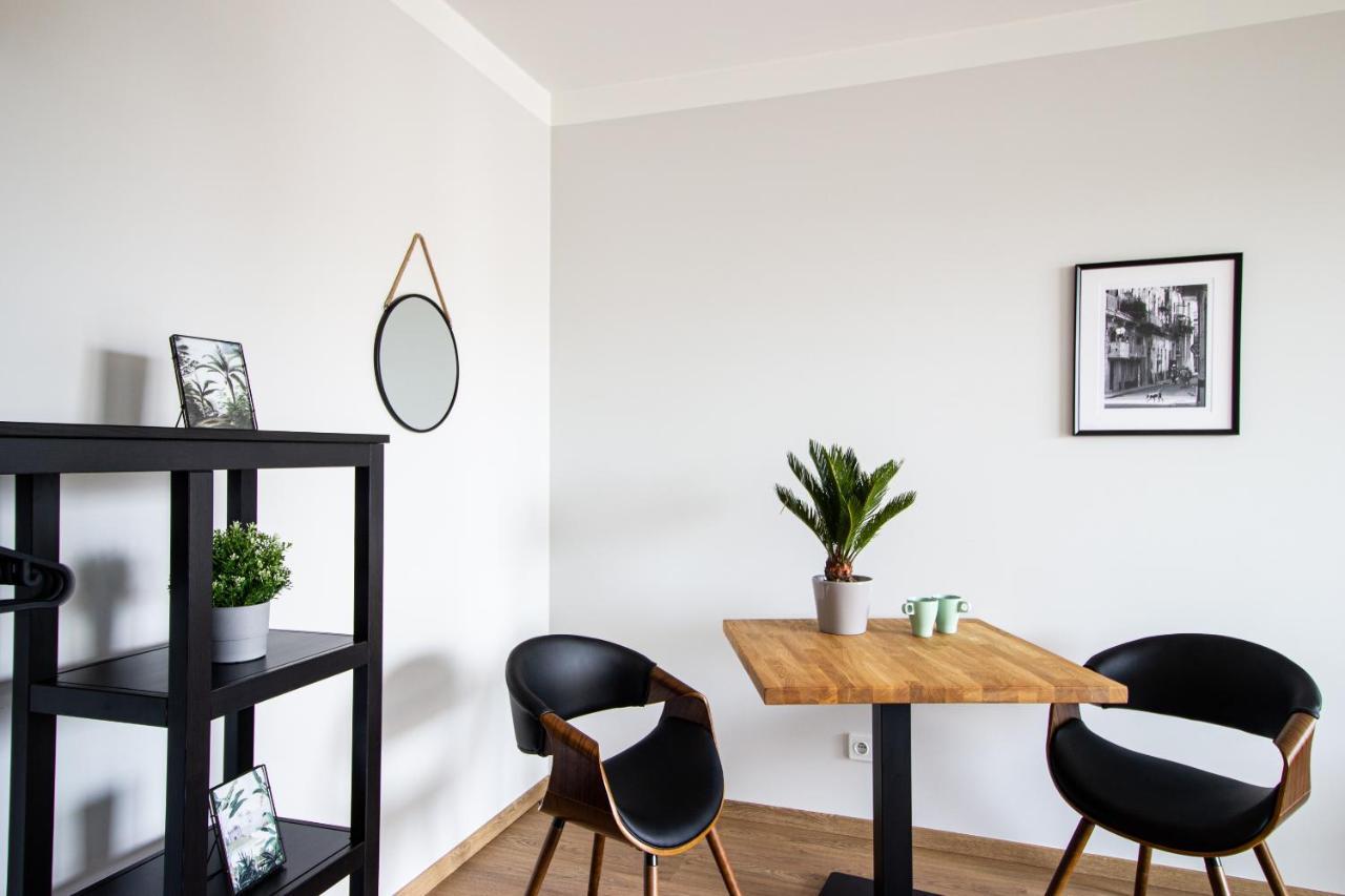 Patio Praga Metro Apartment 바르샤바 외부 사진